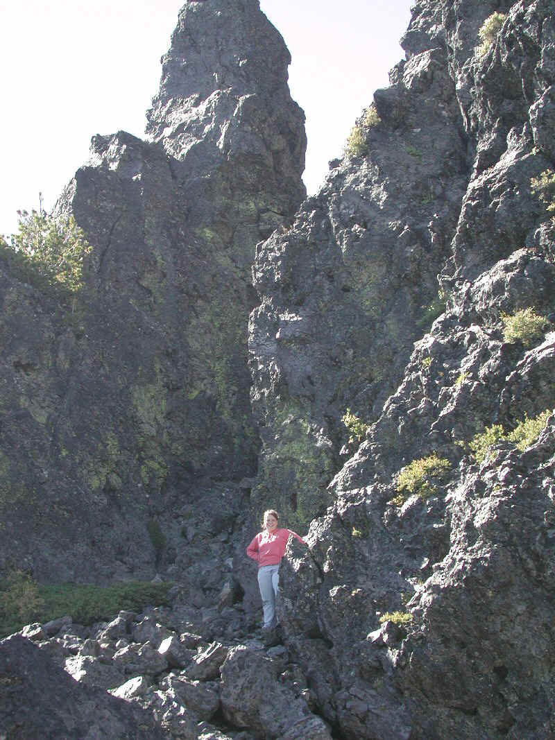 Kyla at Paulina Peak.jpg (273646 bytes)